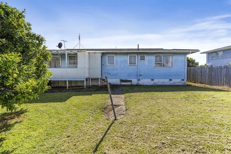 Photo of property in 73 Archmillen Avenue, Pakuranga Heights, Auckland, 2010