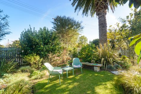 Photo of property in 11 Sinclair Avenue, Highbury, Palmerston North, 4412