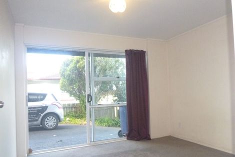 Photo of property in 63 Reynella Drive, Massey, Auckland, 0614