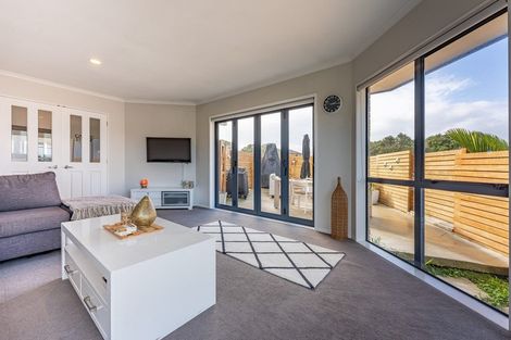 Photo of property in 24 Kensington Terrace, Gulf Harbour, Whangaparaoa, 0930