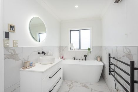 Photo of property in 16 Clyde Road, Upper Riccarton, Christchurch, 8041