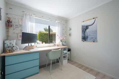 Photo of property in 28 Allport Place, Stoke, Nelson, 7011