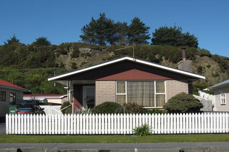 Photo of property in 242 Sewell Street, Hokitika, 7810