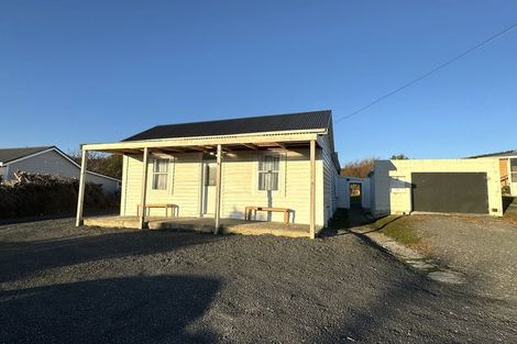 Photo of property in 86 Salcombe Street, Kaitangata, 9210