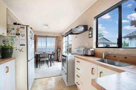 Photo of property in 1/215 Waitemata Drive, Ranui, Auckland, 0612