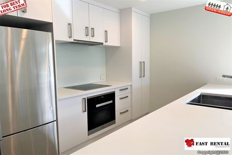 Photo of property in 3 The Rosebowl, Sunnyhills, Auckland, 2010