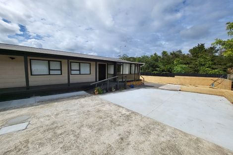 Photo of property in 19 Kapiti Place, Sunnynook, Auckland, 0620