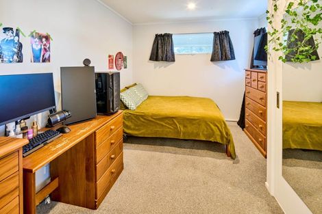 Photo of property in 18 Anthony Grove, Paraparaumu Beach, Paraparaumu, 5032