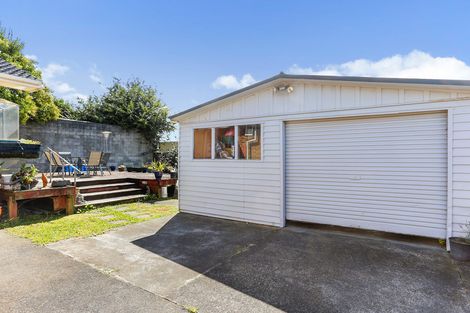 Photo of property in 63 Heybridge Street, Manurewa, Auckland, 2102