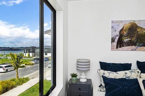 Photo of property in 5 Ocean Breeze Avenue, Hobsonville, Auckland, 0616