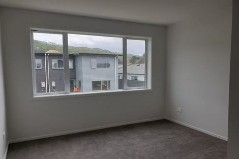 Photo of property in 8 Torea Place, Kenepuru, Porirua, 5022