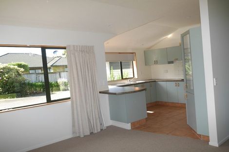 Photo of property in 77 Michael Road, Paraparaumu Beach, Paraparaumu, 5032