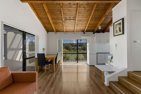 Photo of property in 1/66 Trias Road, Totara Vale, Auckland, 0629