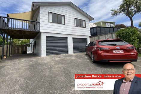Photo of property in 27a Holiday Road, Stanmore Bay, Whangaparaoa, 0932