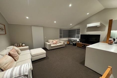Photo of property in 1/17 Fernwood Grove, Bayview, Auckland, 0629