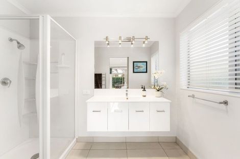 Photo of property in 18a Haven Grove, Papamoa Beach, Papamoa, 3118