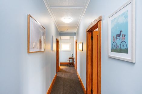 Photo of property in 28 Thames Street, Rongotea, 4476