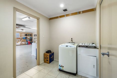 Photo of property in 6 Grandvista Drive, Green Island, Dunedin, 9018