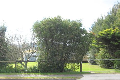 Photo of property in 212 Ocean Road, Whangamata, 3620