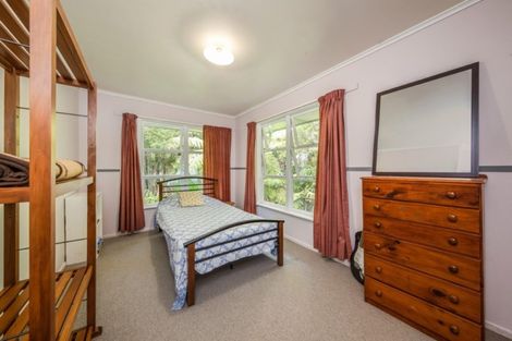 Photo of property in 127 Konini Road, Titirangi, Auckland, 0604