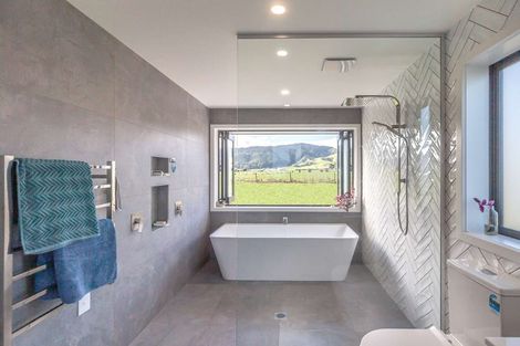 Photo of property in 28 Oriwa Lane, Levin, 5571