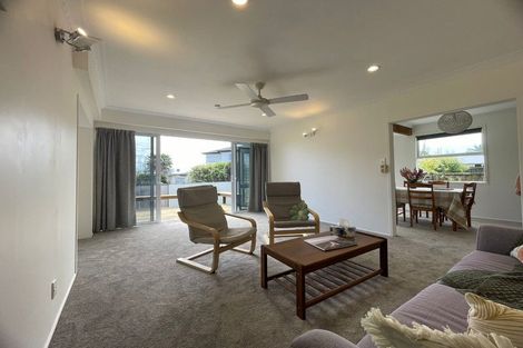 Photo of property in 19 Cherry Road, Bucklands Beach, Auckland, 2014