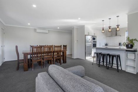 Photo of property in 16 Eastbank Drive, Katikati, 3129