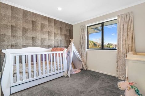 Photo of property in 12 Bella Villa Drive, Waiuku, 2123