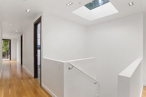 Photo of property in 231c Huia Road, Titirangi, Auckland, 0604