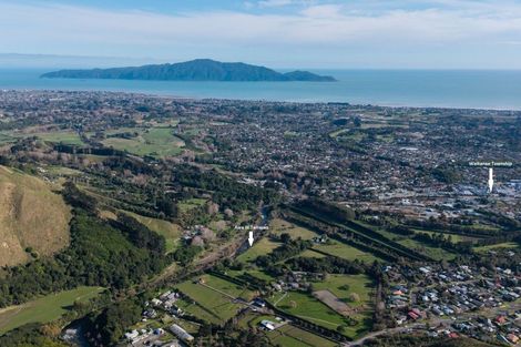 Photo of property in 4 Reikorangi Road, Waikanae, 5036