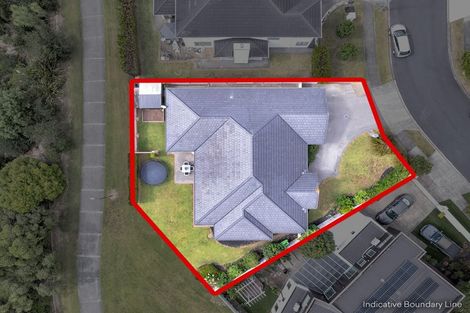 Photo of property in 9 Portofino Point, Karaka, Papakura, 2113