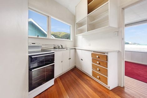 Photo of property in 609 Marine Drive, Days Bay, Lower Hutt, 5013