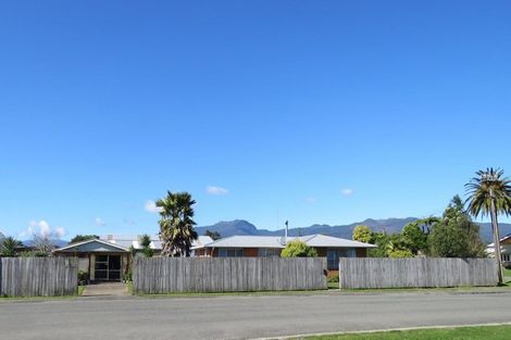 Photo of property in 183 Queen Street, Westport, 7825