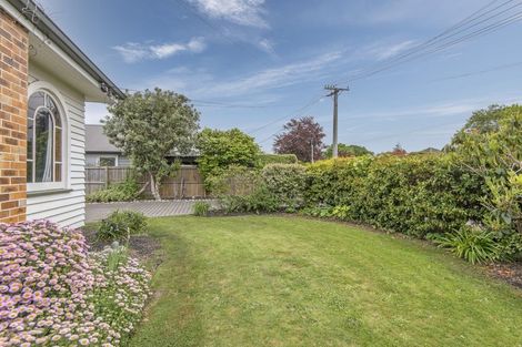 Photo of property in 11 Verran Place, Fendalton, Christchurch, 8052