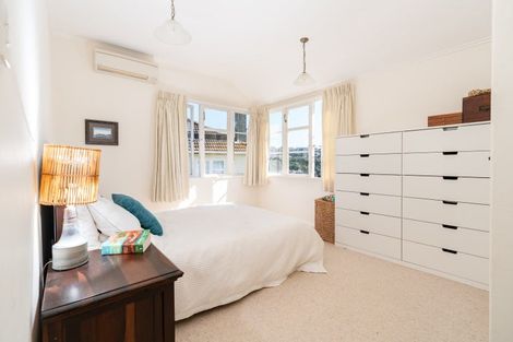 Photo of property in 167 Totara Road, Miramar, Wellington, 6022