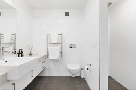 Photo of property in 7/48 Marine Parade, Mount Maunganui, 3116