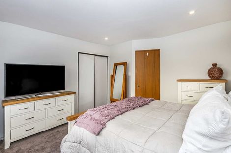 Photo of property in 4 Parkwood Place, Parklands, Christchurch, 8083