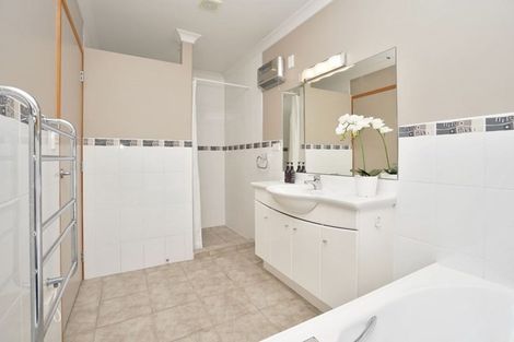 Photo of property in 14 Jaemont Court, Huntington, Hamilton, 3210