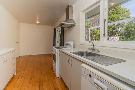 Photo of property in 74 Kervil Avenue, Te Atatu Peninsula, Auckland, 0610