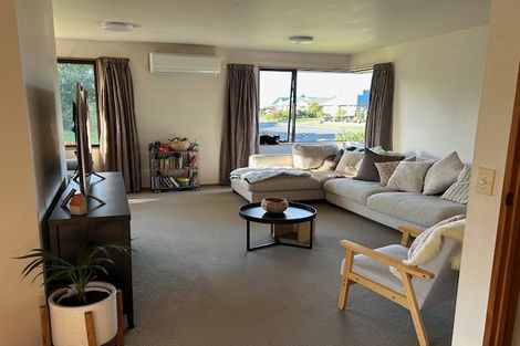 Photo of property in 8 Harkness Place, Westport, 7825