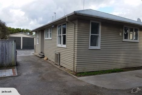 Photo of property in 21 Perrin Place, Kelvin Grove, Palmerston North, 4414