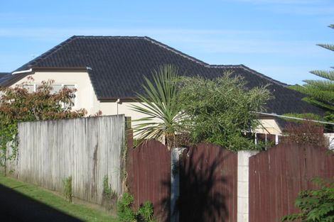 Photo of property in 271 Hobsonville Road, Hobsonville, Auckland, 0618