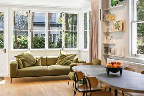 Photo of property in 10 Carrington Street, Mount Cook, Wellington, 6021