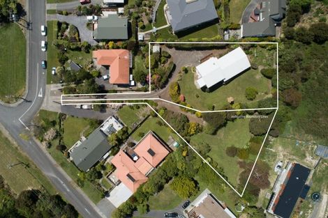 Photo of property in 4 Moana View Road, Waikawa, Picton, 7220