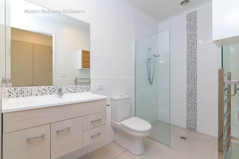 Photo of property in 10 Torea Tai Road, Hobsonville, Auckland, 0616