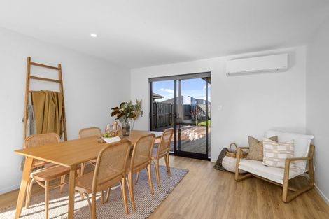 Photo of property in 16 Rita Angus Road, Belfast, 8051