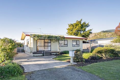 Photo of property in 1/25 Manson Avenue, Stoke, Nelson, 7011