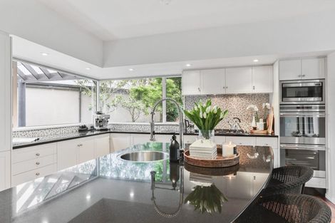 Photo of property in 1/253 Memorial Avenue, Burnside, Christchurch, 8053
