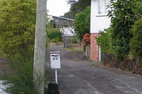 Photo of property in 2/10 Arrow Road, Forrest Hill, Auckland, 0620