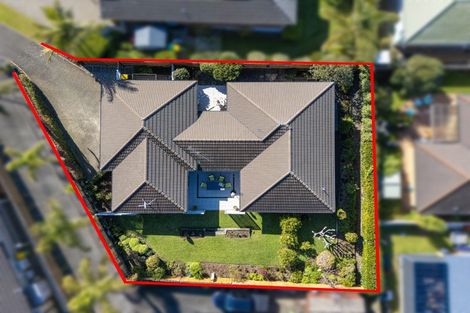 Photo of property in 49 Chesterfield Way, Orewa, 0931